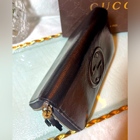 Gucci Soho Patent Leather Zippy Wallet - Picture 10 of 15